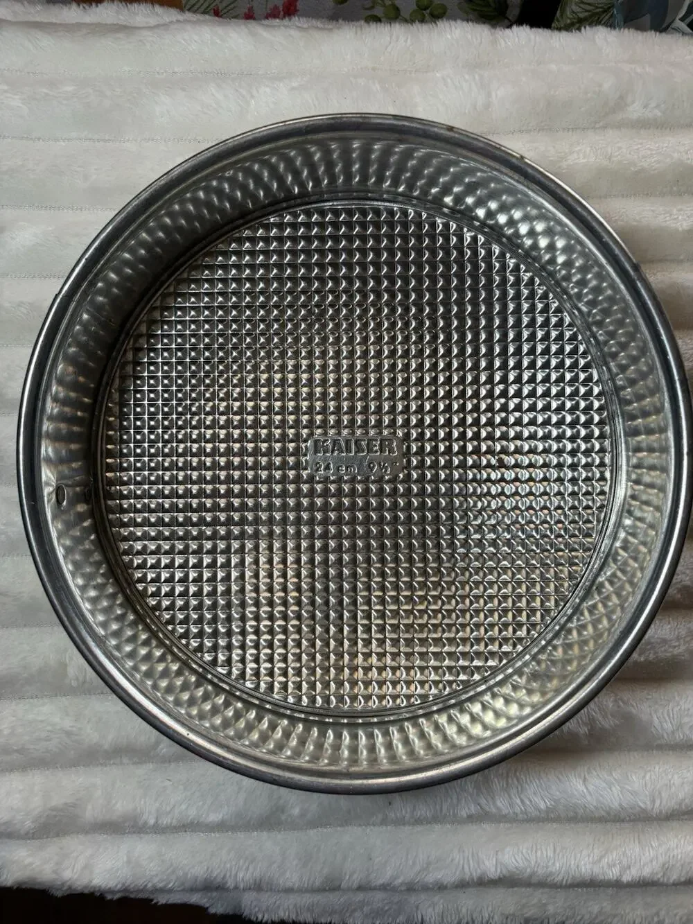 Vintage Kaiser Spring Form 9 1/2